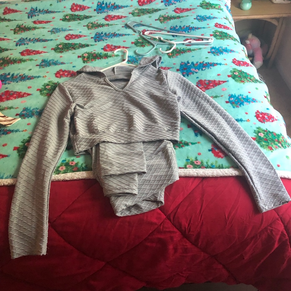 Grey workout outfit size L/XL.